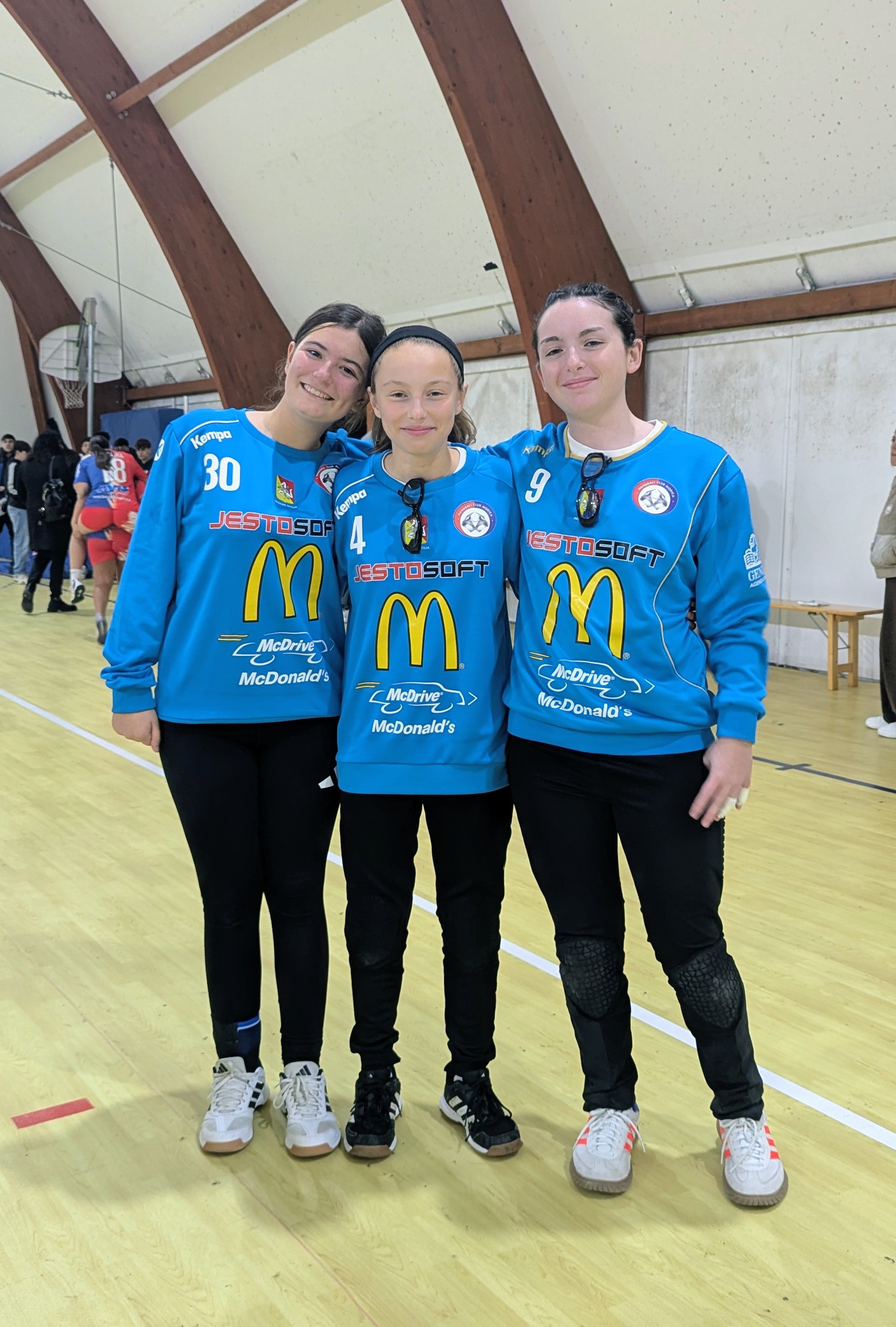 https://www.handballmodica.it/wp-content/uploads/2025/12/2025_12_01_U16F_prima-vittoria_2.jpg